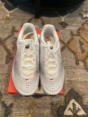 Nike White and Black Perforated Running Sneakers